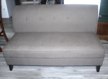 Olive Bench/sofa