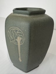 Roseville Rosecraft Small Hexagon Vase
