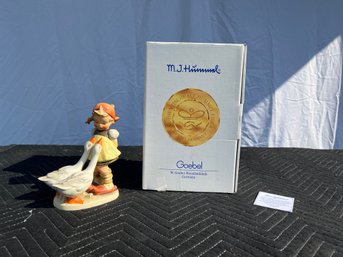 Goebel Hummel Goose Girl 47 3/0 Figurine