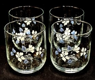 Vintage White And Blue Floral Juice