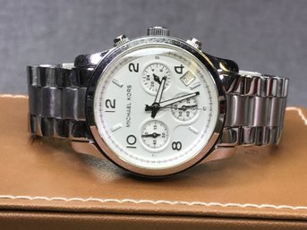 Very Nice Like New $229 MICHAEL KORS Unisex Chronograph Watch With Box / Pillow / Booklet - NICE WATCH !