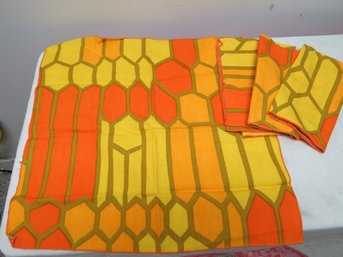 Set Of 4 Vera Mid-century Modern Yellow & Orange Napkins