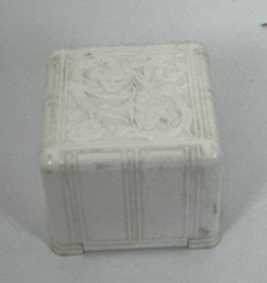 VINTAGE WHITE PLASTIC RING BOX WITH FUCHSIA VELVET