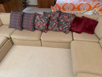 Lot Of 7 Pillows