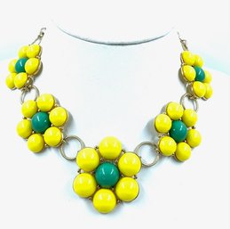 Vintage Inspired Yellow & Green Daisy Necklace