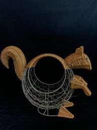 Wired Squirrel Basket