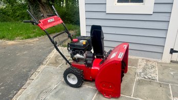 Huskee Electric Start Gas Powered Snow Blower (Model No. 31AS62EE731)