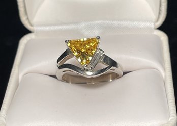 Unique 925 Silver DQ Diamonique Trilliant Citrine Ring W Tiny Baguette Accent- Size 6/6.5- See Description