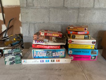 Lot 2  Of Miscellaneous Vintage Games And Puzzles