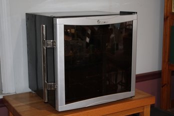 Magic Chef Wine / Beverage Cooler