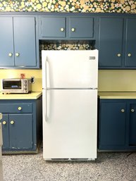 A Frigidaire Refrigerator Freezer Combination