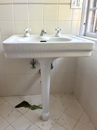 A Vintage Standard Brand Peg Leg Sink - Bath A21 - 2 Of 2