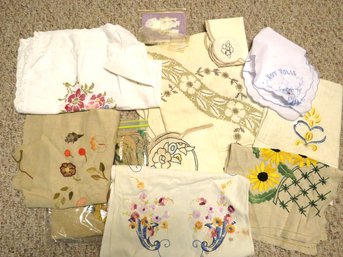 Lots Of Embroidered Linens Tablecloths Napkins Dollies