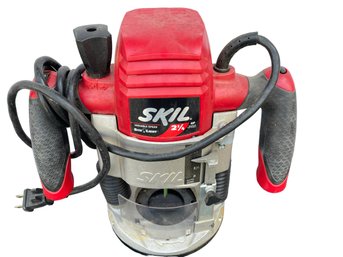 New! Skil Saw 1825 Variable Speed Router - Please See Photos For MFG Specs