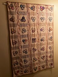 Vintage Hand Sewn Quilt / Wall Hanging