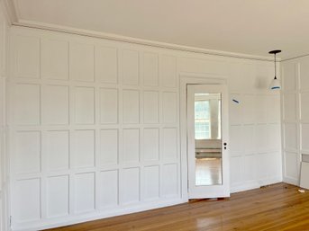 A 220 Sf Painted Wood Paneled Room - Room O22