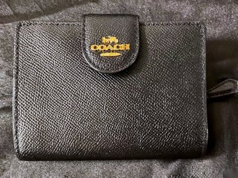 Coach Cross Grain Zipper Wallet