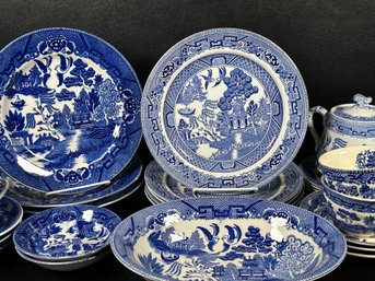 An Assortment Of Collectible Vintage Blue Willow Dinnerware