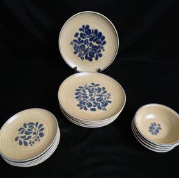 Vintage Pfaltzgraff Folk Art Blue Bird And Grapes Stoneware Dish Set