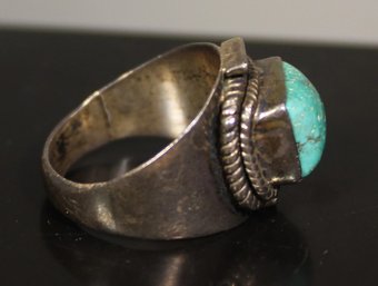 Sterling Silver Turquoise Ring Size 7.5