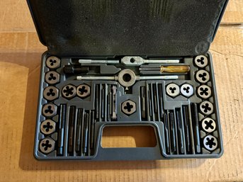 Complete 40 Piece Professional Quality Tap & Die Set