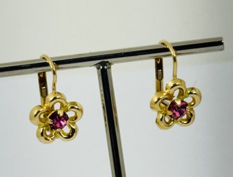 PRETTY 14K GOLD FLOWER FORM PINK STONE LEVERBACK EARRINGS