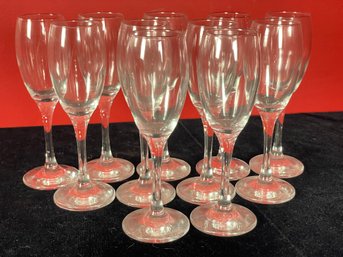 Stemmed Champagne Glasses - Set Of 11