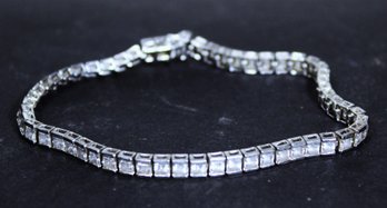 Contemporary Sterling Silver Tennis Bracelet White Stones 8' Marked 925