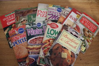 Lot Of Vintage Cookbooks From Betty Crocker, Pillsbury, Favorite Recipes And More