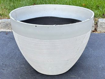 A Modern Resin Planter