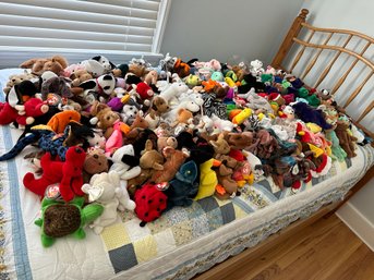 Humongeous Lot Of Beanie Babies