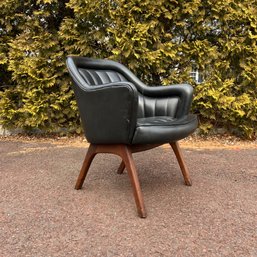 An Adrian Pearsall 60s Vinyl -Channel Seat Back -Contrast Stitch - Chair With Walnut Legs