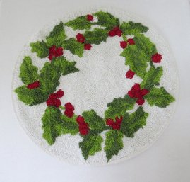 Round Rug With Wreath Motif