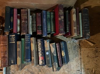 LOT OF ANTIQUE BOOKS