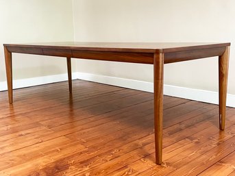 A Gorgeous Modern Mahogany Extendable Dining Table By Crate & Barrel