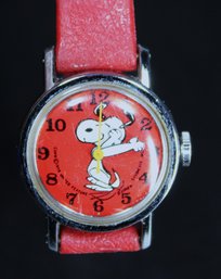 Vintage Red Snoopy Dog Wristwatch In Red