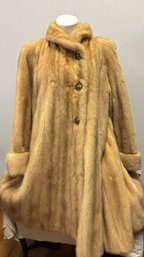 A Vintage Swing Style Mink Fur Coat Size L/ XL