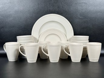 An Assortment Of Wedgwood Dinnerware, Windsor Pattern