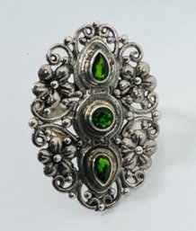 BEAUTIFUL STERLING SILVER GREEN GEMSTONE FLORAL SCROLL TOP RING