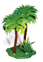 Another Pair Of Palm Trees Dime Store Lead Figures Toys