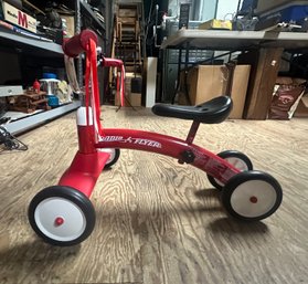 Vintage Radio Flyer 4 Wheel Scooter Tricycle Ride On Toy. RC/Next To A5 Rack.