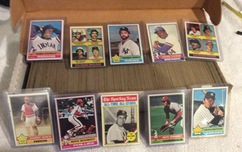1976 Topps Baseball Complete Set - K