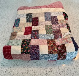 Beautiful Hand Made Love & Comfort Quilt By Shoreline Quilters Guild Branford CT - Marked 2001