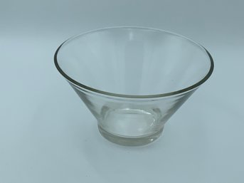 Elegant Glass Serving Bowl