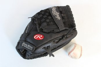 Rawlings Dual Wing Instinct Series Basket Web 12.5' Black Glove And Ball