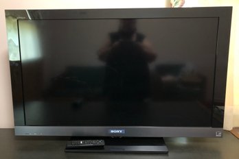 SONY Bravia 40 Inch TV - KDL 40 EX500