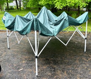 A Quick Shade Instant Canopy