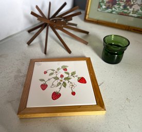 1970s Ceramic Tile Framed Trivet/hot Plate -strawberry
