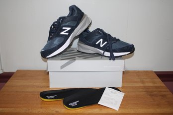 New Men's New Balance 990 V5 In Navy / Silver - Size 8.5