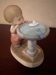 Porcelain Figurine - Memories Of Yesterday